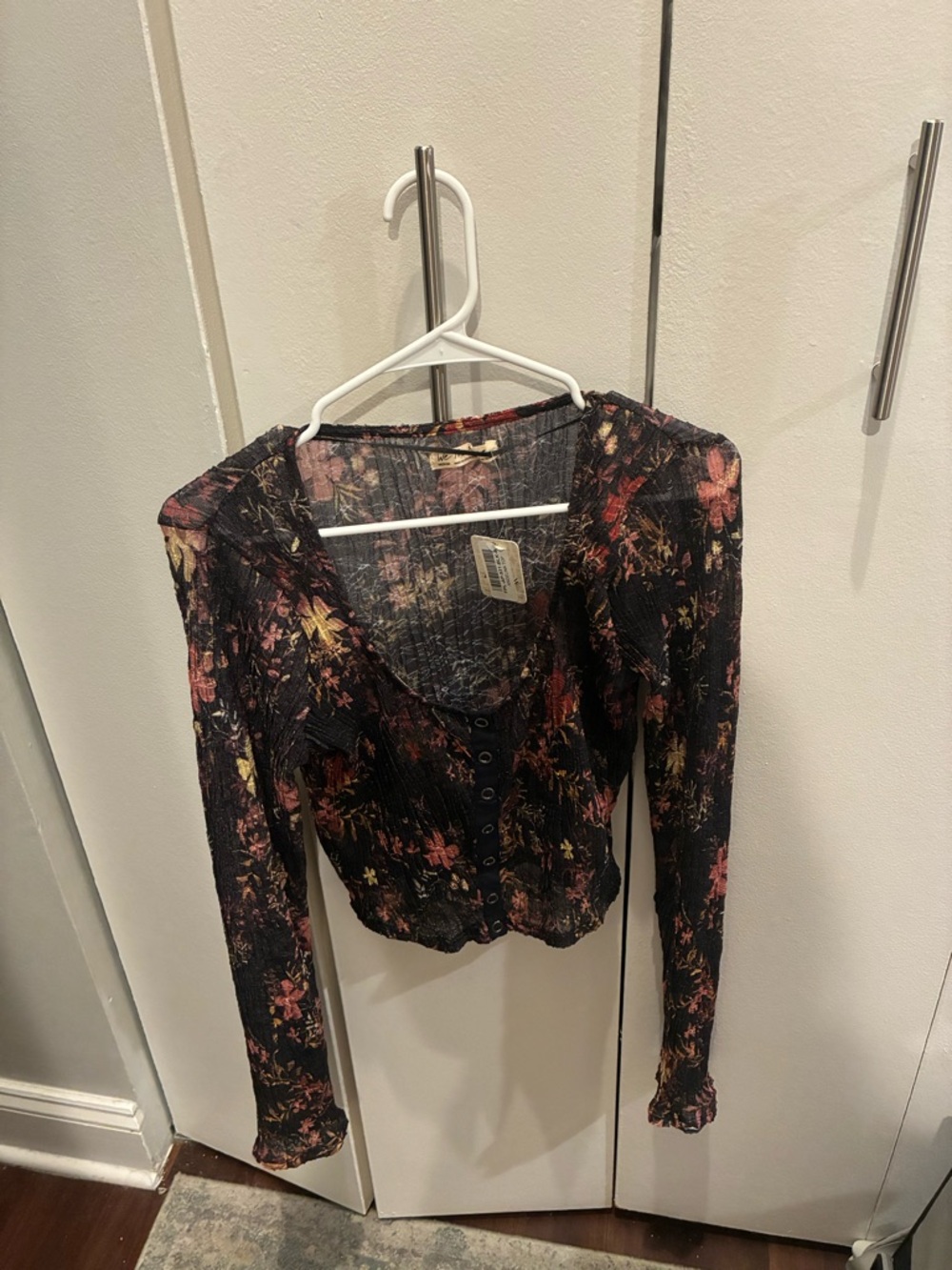 Free People Black Floral Button-Front Long Sleeve Crop Top